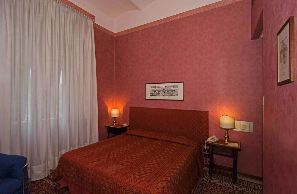 Hotel Rex Lucca Luaran gambar