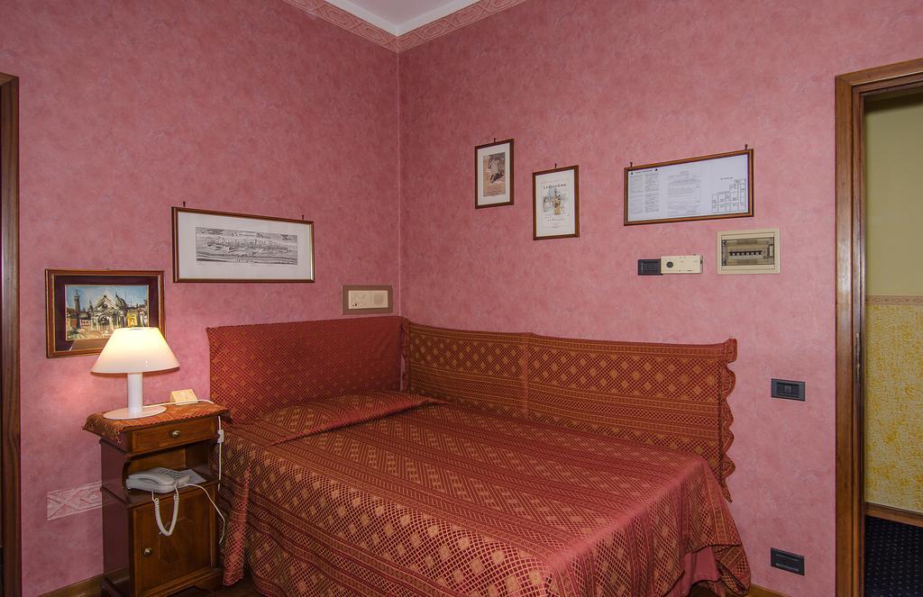 Hotel Rex Lucca Luaran gambar