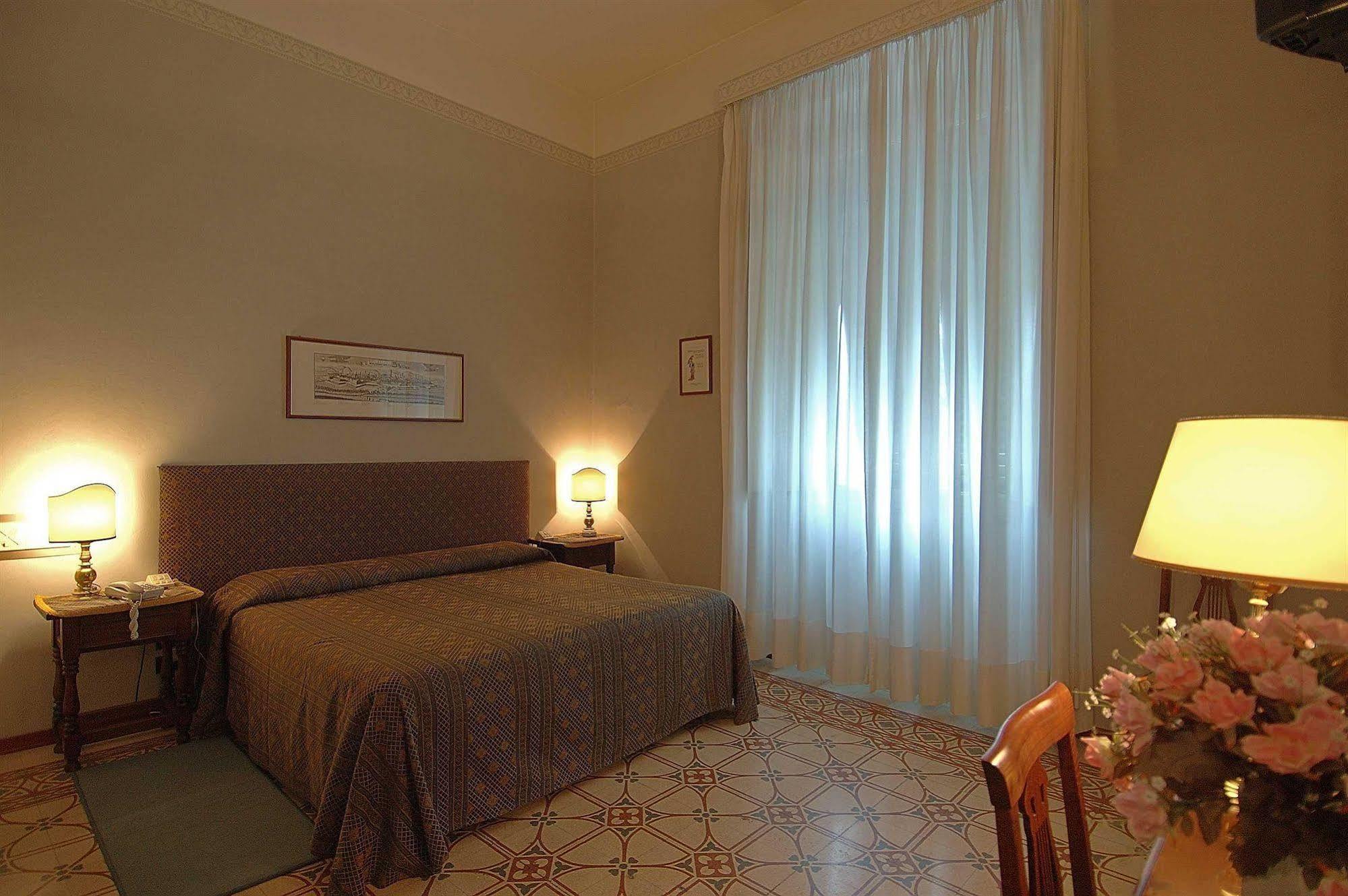 Hotel Rex Lucca Luaran gambar